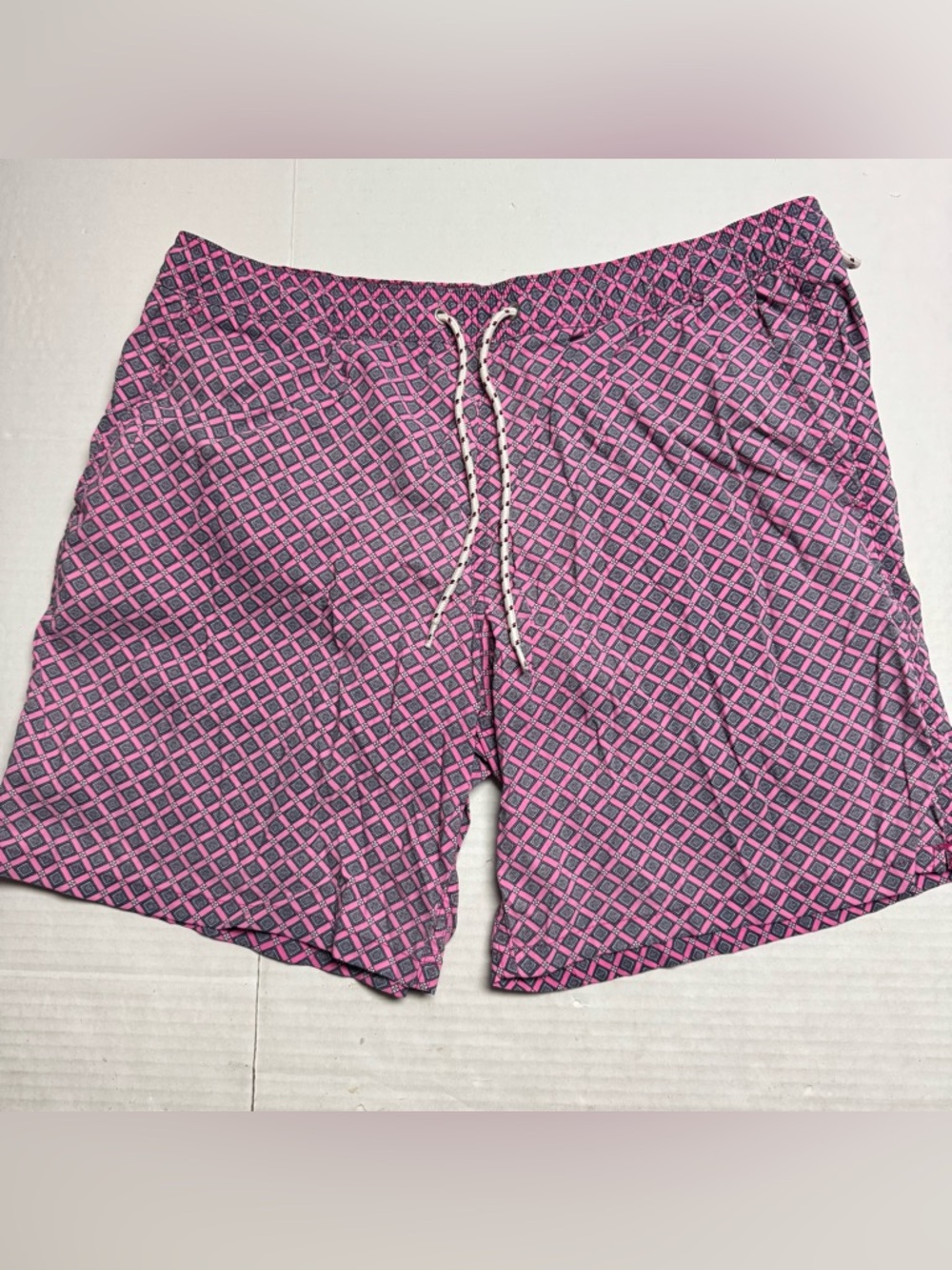 J. Crew Men’s 8" Stretch Pink Floral Print Lined Swim Trunk Size: Large